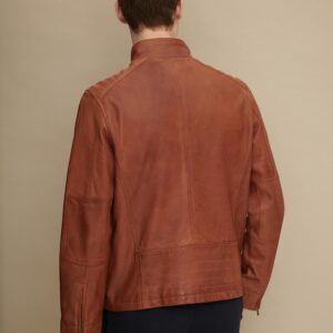 E WV8A1189 ewv8a1189calm v3