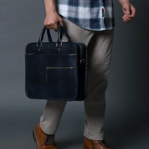 13 182da025 43a4 4fae 83c0 b7412d3bf06a 525x700