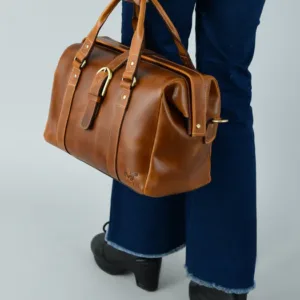 144 a87f6390 28b6 43b6 a611 4638d034b4bf 525x700