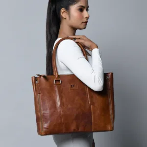 27 2b57c595 7cce 4418 a608 f3ea3f4024a5 525x700