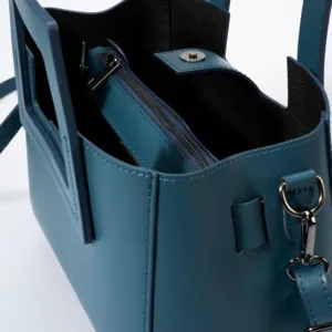 4010 ROYAL 4 6e3a1b3b 6fbc 40dc a3b4 d6afd121f8e7 3