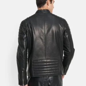 44 05 ed182740 d4e3 4536 8eb0 b86aa27c0f6a 525x700