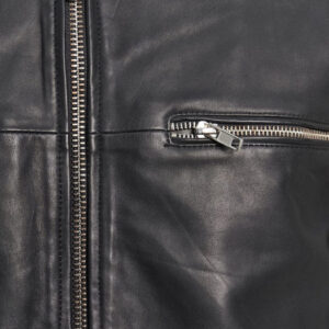 44 07 22841584 937f 4edb b9e4 d6c340cbf1e4 525x700