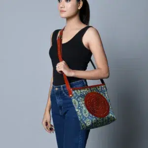 55 77ae2a18 c1a1 488e abf5 3bfaecb68c40 525x700