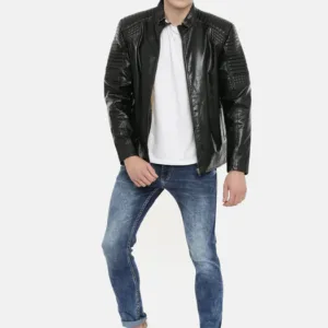 5 4c72eb0b be9a 4297 94a2 556bcf209f33 525x700